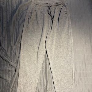 Athletic joggers